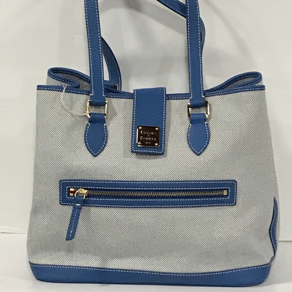 Dooney & Bourke handbag. Leather and canvas.